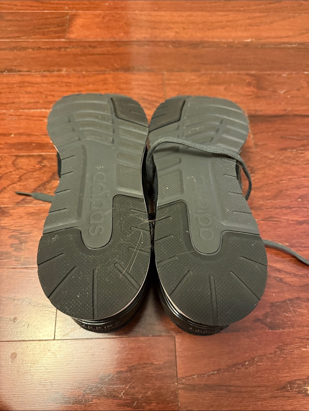 adidas Men’s Black & White Casual Sneakers - Picture 4 of 8
